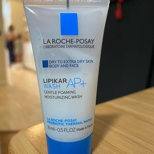 5 for $25!✨ La Roche Posay Lipikar Gentle Foaming Wash